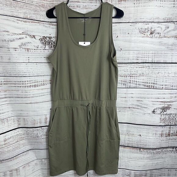 Reaction by Thread and Supply Large Dress Dara Mini Olive green loungewear New - Picture 3 of 10